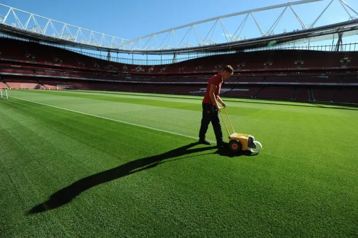 Framed Print : Preparing the Battlefield: Emirates Stadium Gears Up for Arsenal's Premier League Clash against Sunderland Framed Print : Preparing the Battlefield: Emirates Stadium Gears Up for Arsenal's Premier League Clash against Sunderland