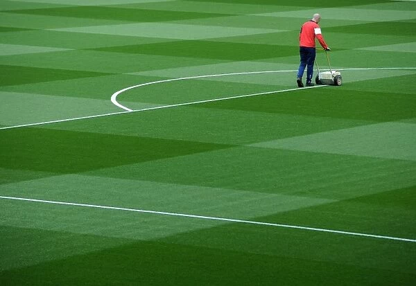 Preparing the Emirates Stadium Pitch for Arsenal vs. Sunderland (2015)
