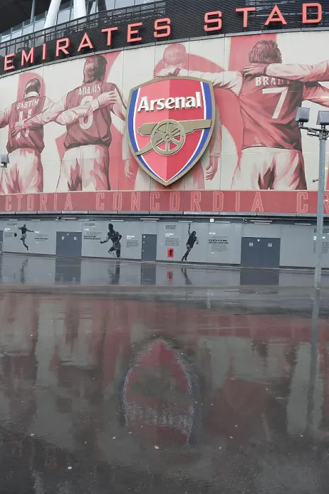 Framed Print : Rainy Arsenal: Arsenal FC vs. Nottingham Forest, Premier League 2022-23