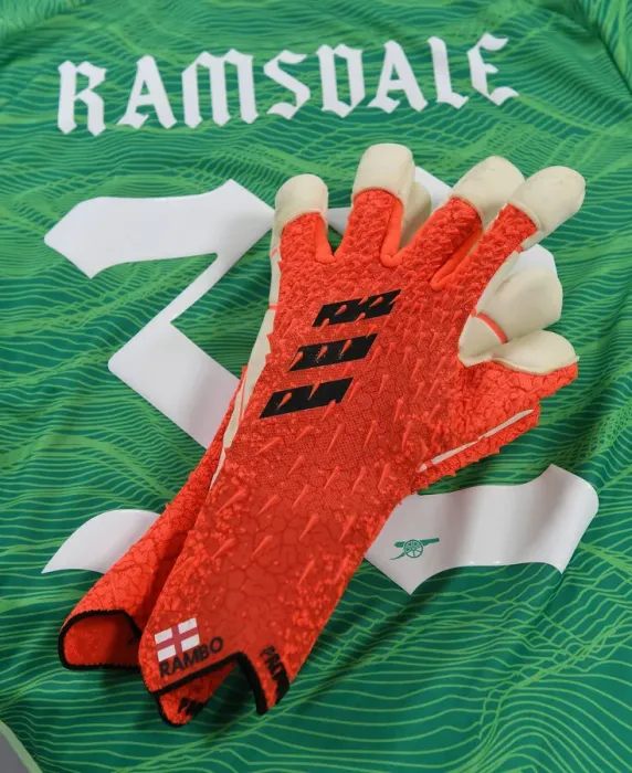 Framed Print : Ramsdale Readies for Arsenal's Carabao Cup Battle at West Bromwich Albion