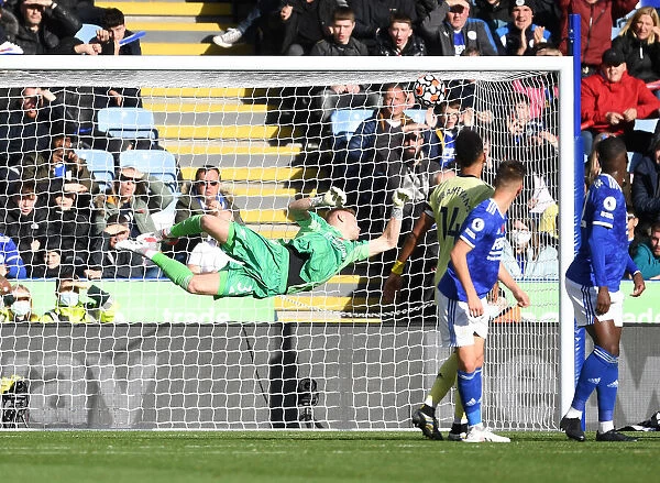 Ramsdale's Super Save: Arsenal Holds Off Leicester City in Premier League Showdown