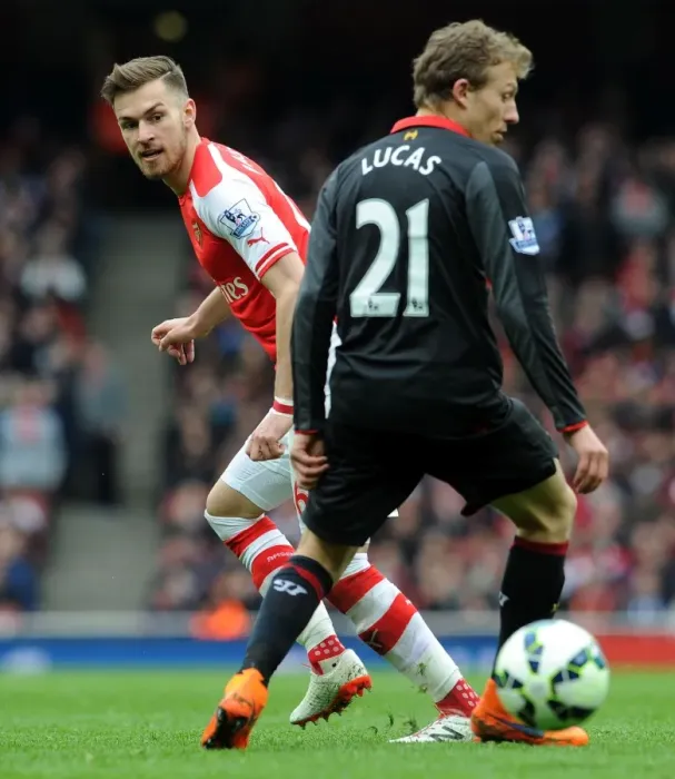 Framed Print : Ramsey vs. Leiva: A Battle of Wits in the Emirates - Arsenal vs. Liverpool, Premier League 2014-15