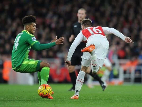 Ramsey's Slick Moves: Outmaneuvering Yedlin in Arsenal's Victory over Sunderland