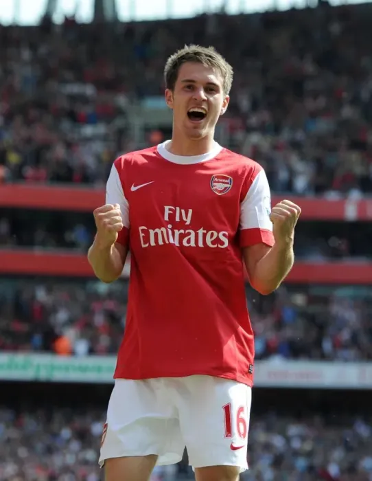 Framed Print : Ramsey's Thriller: Arsenal's Victory Over Manchester United, 1-0