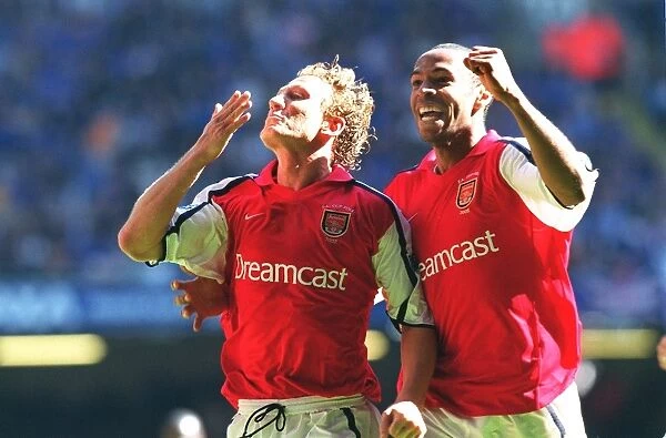 Ray Parlour and Thierry Henry: Arsenal's Unforgettable FA Cup Final Goal Celebration vs. Chelsea (4-5-2002, Arsenal 2:0, The Millennium Stadium, Cardiff, Wales)