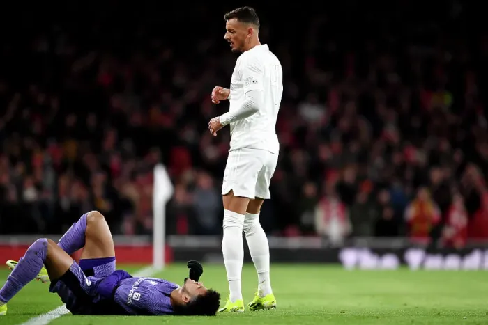 Framed Print : No More Red: Arsenal's All-White Battle Against Knife Crime in FA Cup Clash vs. Liverpool