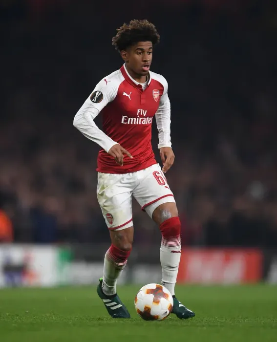 Framed Print : Reiss Nelson in Action: Arsenal vs Crvena Zvezda, Europa League 2017
