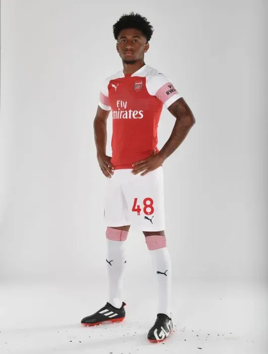 Framed Print : Reiss Nelson at Arsenal's 2018 / 19 First Team Photo Call