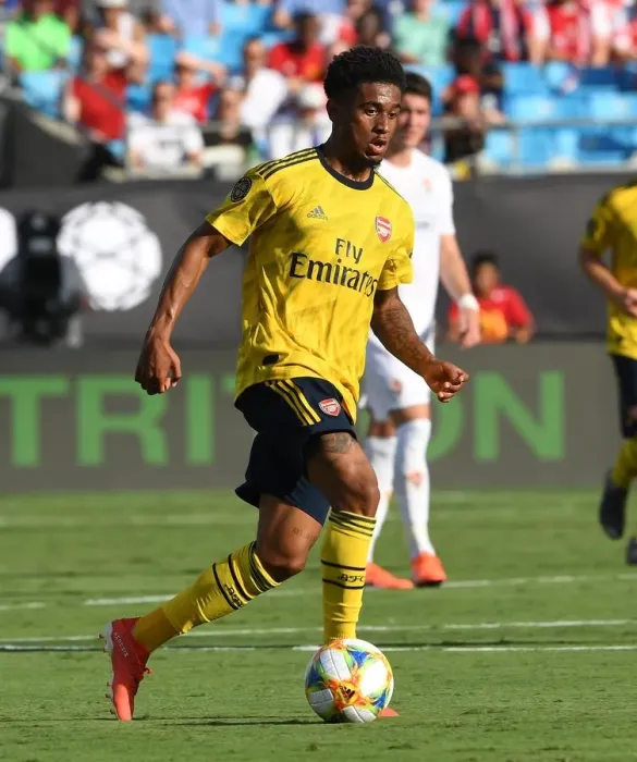 Framed Print : Reiss Nelson Stars: Arsenal's Standout Performance Against ACF Fiorentina in 2019 International Champions Cup