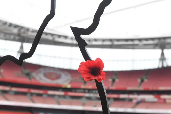Framed Print : Remembrance Day at Empty Emirates: Arsenal vs. Aston Villa, 2020-21 Premier League