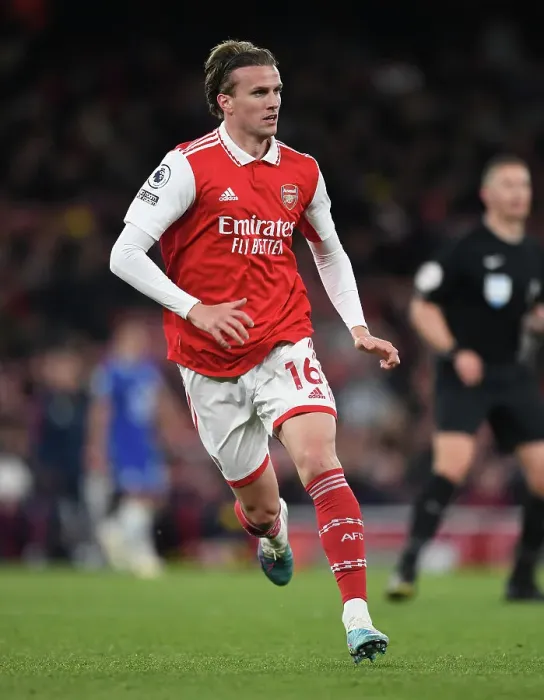 Framed Print : Rob Holding in Action: Arsenal vs. Chelsea, Premier League 2022-23 Framed Print : Rob Holding in Action: Arsenal vs. Chelsea, Premier League 2022-23