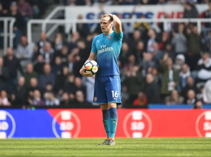 Framed Print : Rob Holding in Action: Newcastle United vs. Arsenal, Premier League 2017-18 Framed Print : Rob Holding in Action: Newcastle United vs. Arsenal, Premier League 2017-18