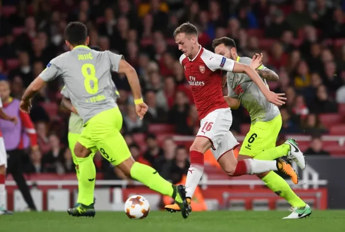 Framed Print : Rob Holding (Arsenal) Marco Hoger (Cologne). Arsenal 3: 1 FC Cologne. UEFA Europa League