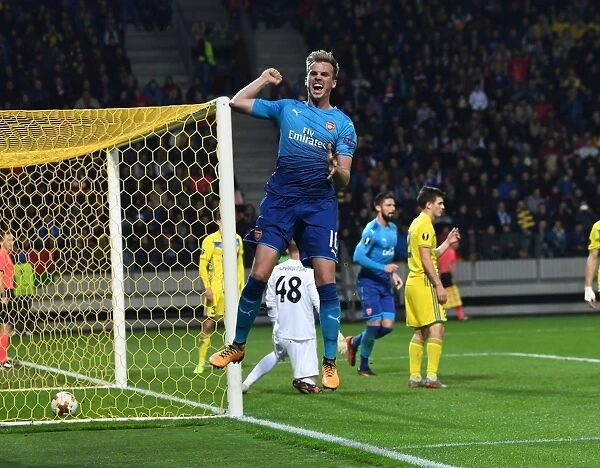Rob Holding Scores as Arsenal Crush BATE Borisov in Europa League