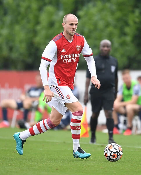 Rob Holding Shines: Arsenal's Defender Stands Out in Pre-Season Victory Against Millwall (2021-22)