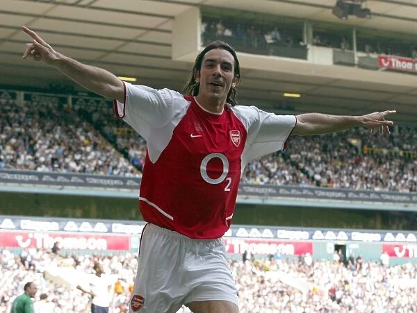 Robert Pires Euphoric Moment: Arsenal's Second Goal vs. Tottenham, FA Premiership 2003-04