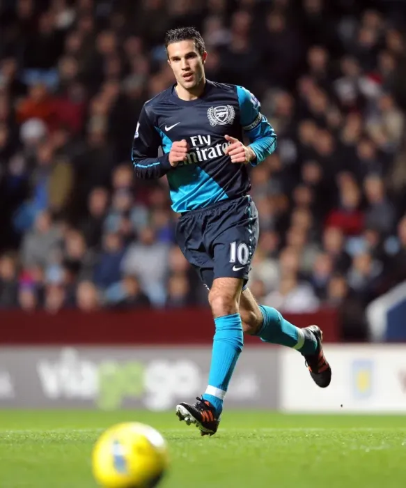 Framed Print : Robin van Persie: In Action for Arsenal Against Aston Villa, Premier League 2011-12 Framed Print : Robin van Persie: In Action for Arsenal Against Aston Villa, Premier League 2011-12