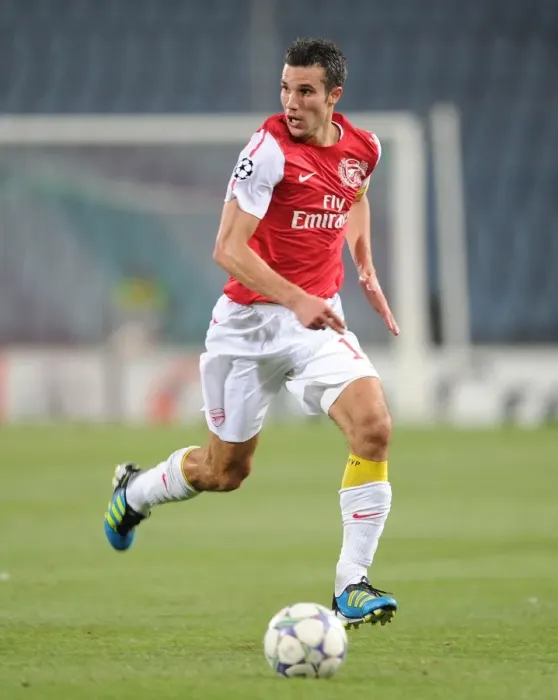 Framed Print : Robin van Persie in Action: Arsenal's Star Striker Against Udinese Calcio, UEFA Champions League 2011-12