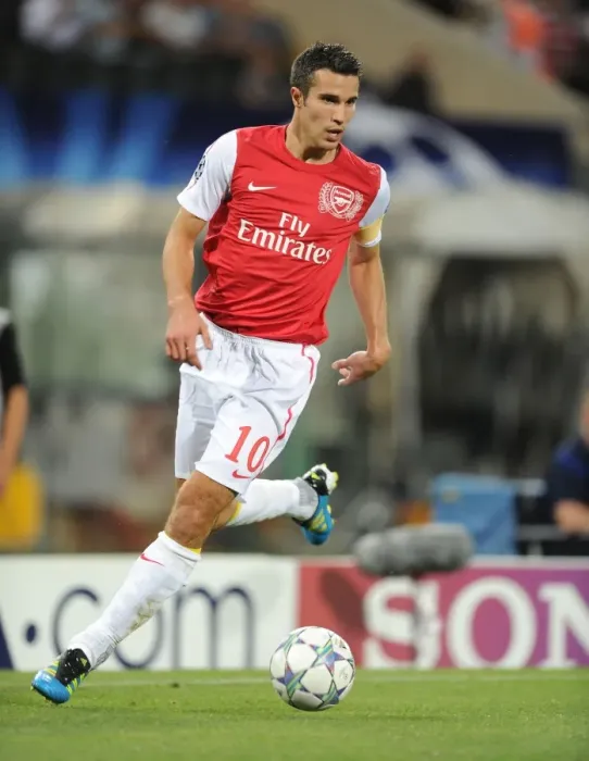 Framed Print : Robin van Persie in Action: Udinese Calcio vs. Arsenal FC, UEFA Champions League Play-Off, 2011