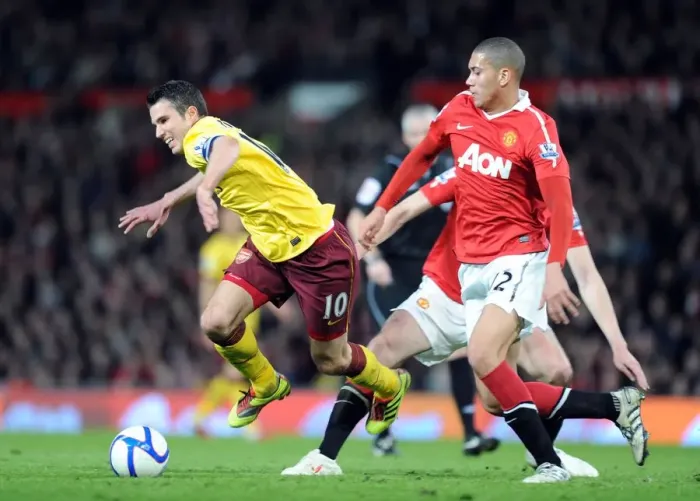 Framed Print : Robin van Persie (Arsenal) Chris Smalling (Man United). Manchester United 2: 0 Arsenal
