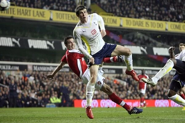 Robin van Persie (Arsenal) Gareth Bale (Tottenham). Tottenham Hotspur 2:1 Arsenal