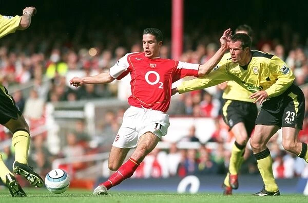 Robin van Persie (Arsenal) Jamie Carragher (Liverpool). Arsenal 3:1 Liverpool