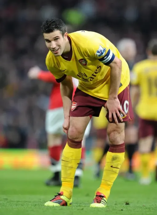 Framed Print : Robin van Persie (Arsenal). Manchester United 2: 0 Arsenal, FA Cup Sixth Round