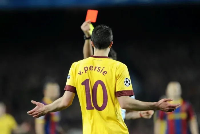Framed Print : Robin van Persie (Arsenal) is shown the red card. Barcelona 3: 1 Arsenal