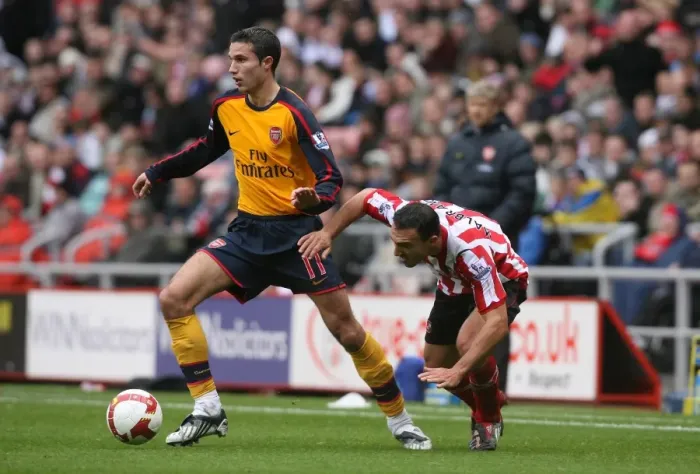 Framed Print : Robin van Persie (Arsenal) Steet Malbranque (Sunderland) Framed Print : Robin van Persie (Arsenal) Steet Malbranque (Sunderland)