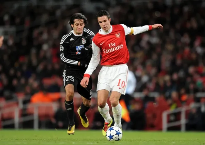 Framed Print : Robin van Persie (Arsenal) Stefan Babovic (Partizan). Arsenal 3: 1 Partizan Belgrade