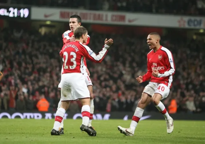 Framed Print : Robin van Persie celebrates scoring the 1st Arsenal Framed Print : Robin van Persie celebrates scoring the 1st Arsenal