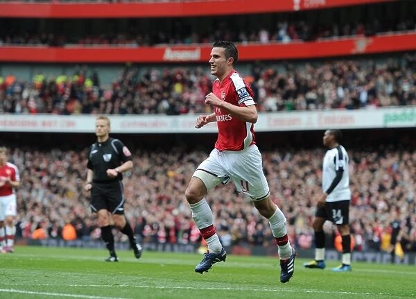 Robin van Persie celebrates scoring the 2nd Arsenal goal. Arsenal 4: 0 Fulham