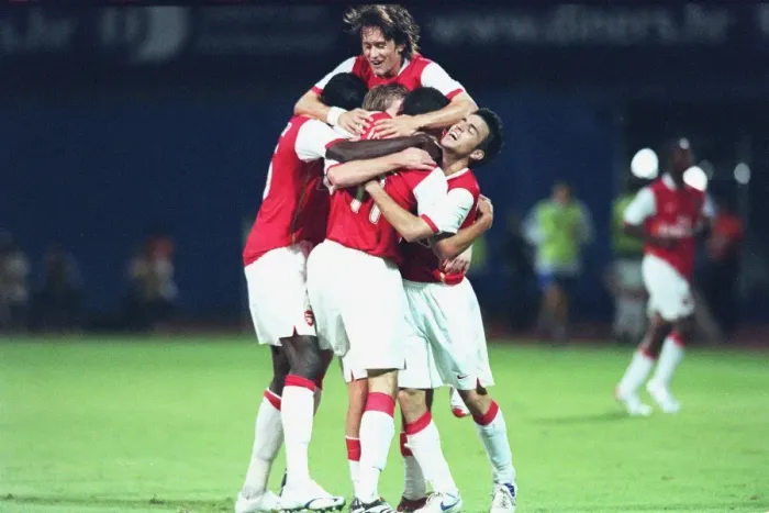 Framed Print : Robin van Persie celebrates scoring the 2nd Arsenal goal with Cesc Fabregas Framed Print : Robin van Persie celebrates scoring the 2nd Arsenal goal with Cesc Fabregas
