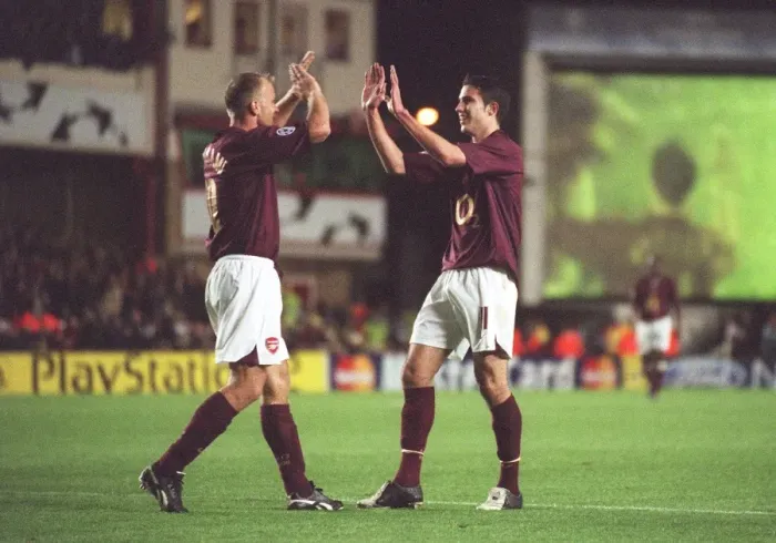 Framed Print : Robin van Persie celebrates scoring Arsenals 2nd goal (his 1st) with Dennis Bergkamp Framed Print : Robin van Persie celebrates scoring Arsenals 2nd goal (his 1st) with Dennis Bergkamp