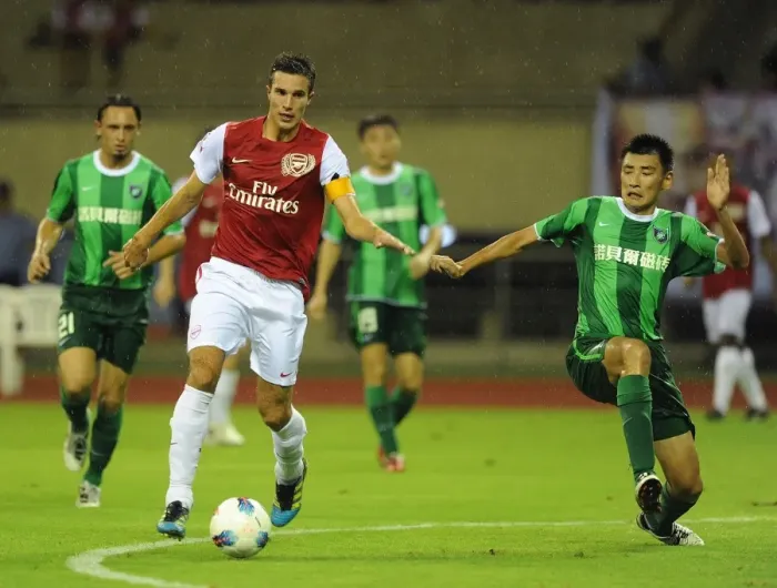 Framed Print : Robin van Persie Goes Head-to-Head with Hangzhou Greentown in Pre-Season Clash Framed Print : Robin van Persie Goes Head-to-Head with Hangzhou Greentown in Pre-Season Clash
