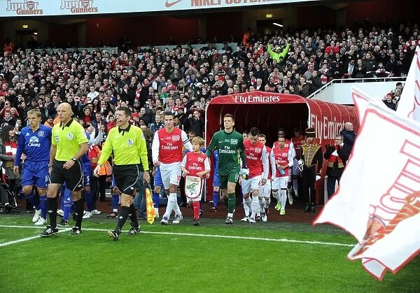 Robin van Persie Leads Arsenal at Emirates Stadium: Arsenal vs. Everton, Premier League 2011-12