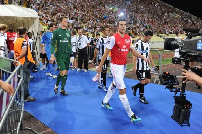 Framed Print : Robin van Persie Leads Arsenal Out in UEFA Champions League Clash vs Udinese Calcio (August 2011) Framed Print : Robin van Persie Leads Arsenal Out in UEFA Champions League Clash vs Udinese Calcio (August 2011)