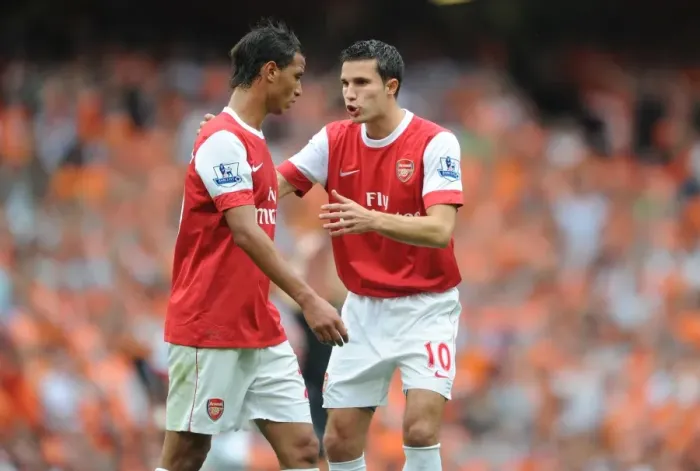 Framed Print : Robin van Persie and Marouane Chamakh (Arsenal). Arsenal 6: 0 Blackpool Framed Print : Robin van Persie and Marouane Chamakh (Arsenal). Arsenal 6: 0 Blackpool