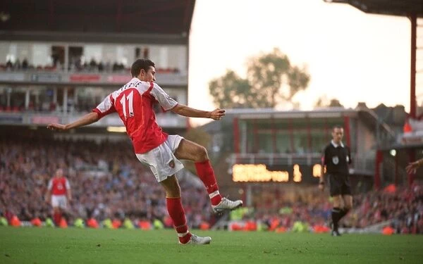 Robin van Persie Scores Arsenal's Second Goal vs. Southampton at Highbury, 2004