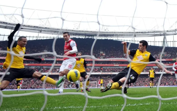 Framed Print : Robin van Persie Scores Brilliant Goal Past Martin Olsson and Scott Dann in Arsenal's Victory over Blackburn Rovers