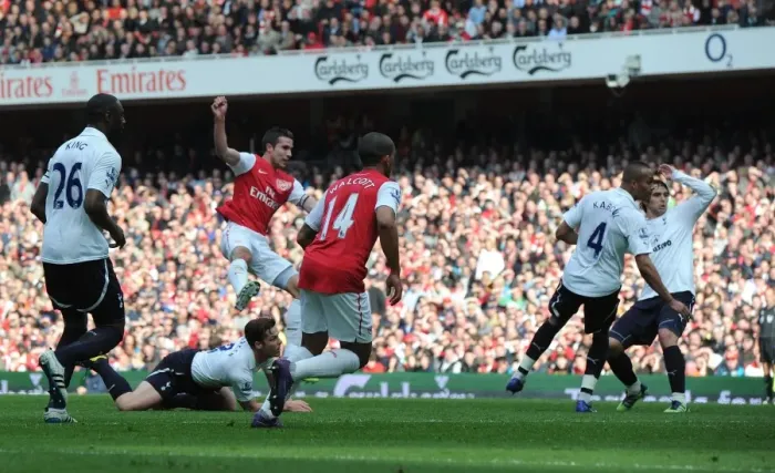 Framed Print : Robin van Persie Scores the Decisive Goal: Arsenal vs. Tottenham, Premier League 2011-12