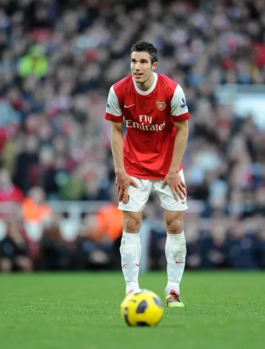 Framed Print : Robin van Persie Scores Duo: Arsenal 2-0 Wolverhampton Wanderers, Barclays Premier League