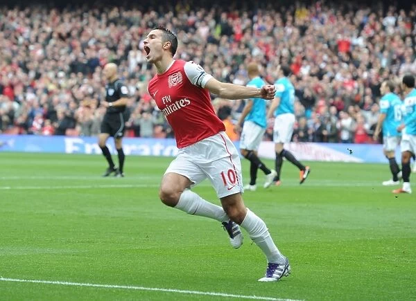 Robin van Persie Scores First Goal: Arsenal vs. Sunderland, 2011-12 Premier League