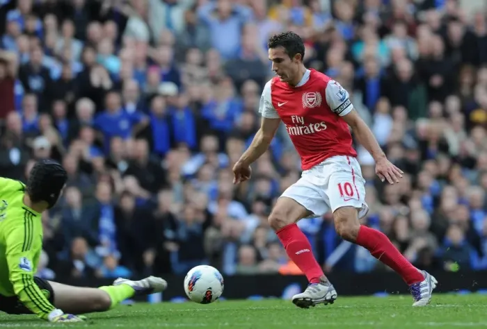 Framed Print : Robin van Persie Scores Past Petr Cech: Chelsea vs. Arsenal, Premier League 2011-12 Framed Print : Robin van Persie Scores Past Petr Cech: Chelsea vs. Arsenal, Premier League 2011-12
