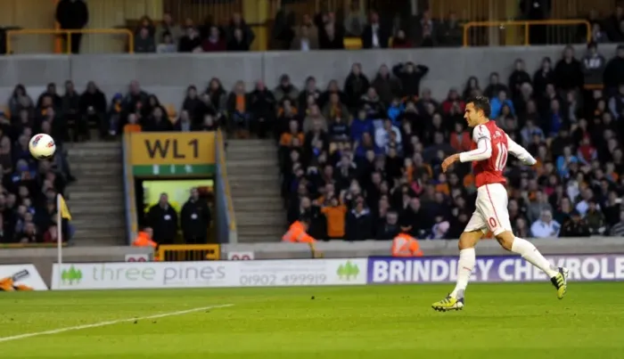 Framed Print : Robin van Persie Scores Penalty: Arsenal's Winning Goal at Wolverhampton Wanderers, 2012 Premier League Framed Print : Robin van Persie Scores Penalty: Arsenal's Winning Goal at Wolverhampton Wanderers, 2012 Premier League