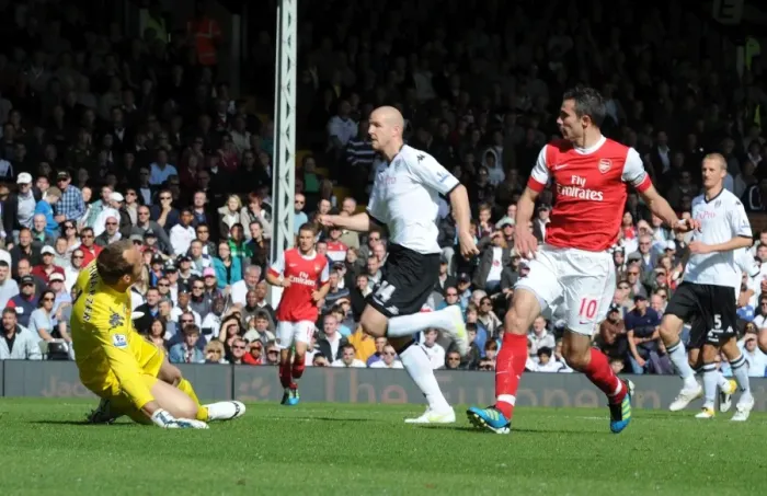 Framed Print : Robin van Persie shoots past Fulham goalkeeper Mark Schwarzer to score the 1st Arsenal goal Framed Print : Robin van Persie shoots past Fulham goalkeeper Mark Schwarzer to score the 1st Arsenal goal