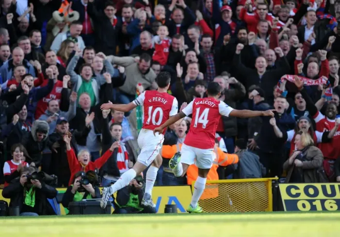 Framed Print : Robin van Persie and Theo Walcott Celebrate Arsenal's Goals vs Norwich City, Premier League 2011-12