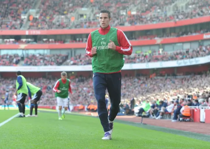 Framed Print : Robin van Persie Warming Up: Arsenal's 3-1 Victory Over Stoke City in the Premier League (2011) Framed Print : Robin van Persie Warming Up: Arsenal's 3-1 Victory Over Stoke City in the Premier League (2011)
