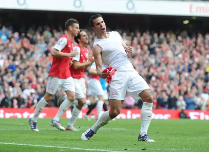 Framed Print : Robin van Persie's Double: Celebrating Arsenal's Second Goal vs. Sunderland (2011-12) Framed Print : Robin van Persie's Double: Celebrating Arsenal's Second Goal vs. Sunderland (2011-12)