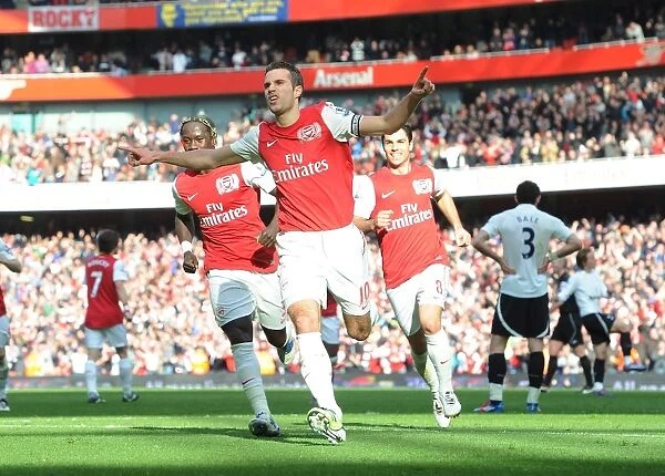 Robin van Persie's Double: Thrilling Arsenal Victory Over Tottenham Hotspur in the Premier League, 2012